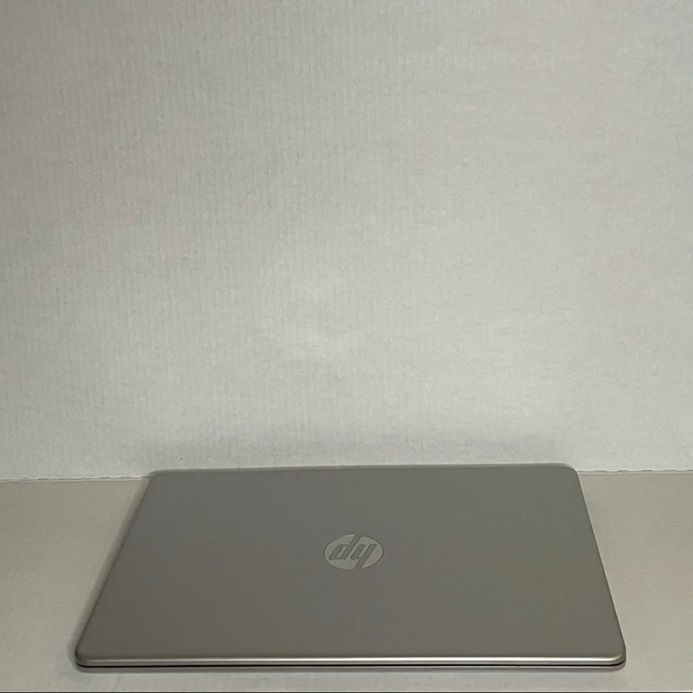 HP 15-DY1023DX 15.6 inch (256GB, Intel Core i5 10th Gen., 1.00 GHz, 12gb RAM)